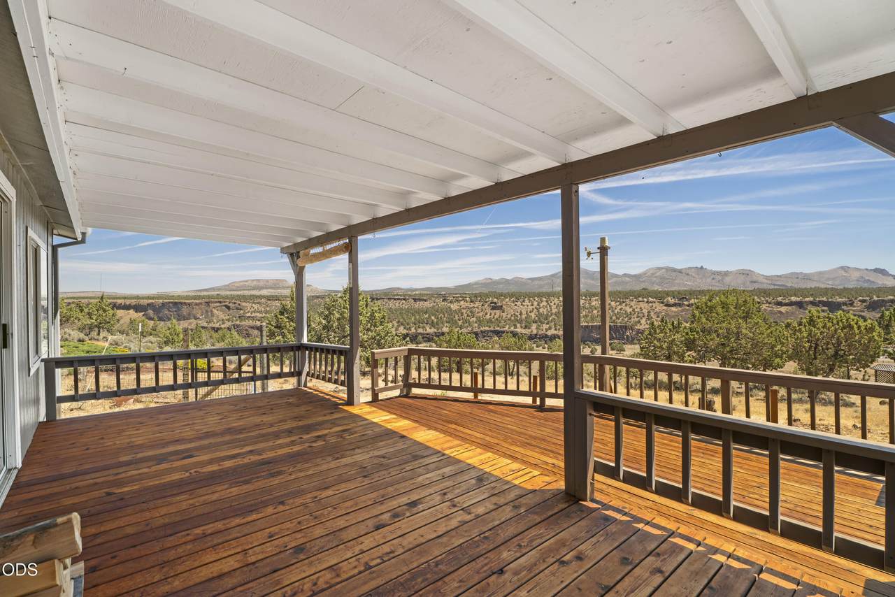 15447 Chinook Drive - Photo 1