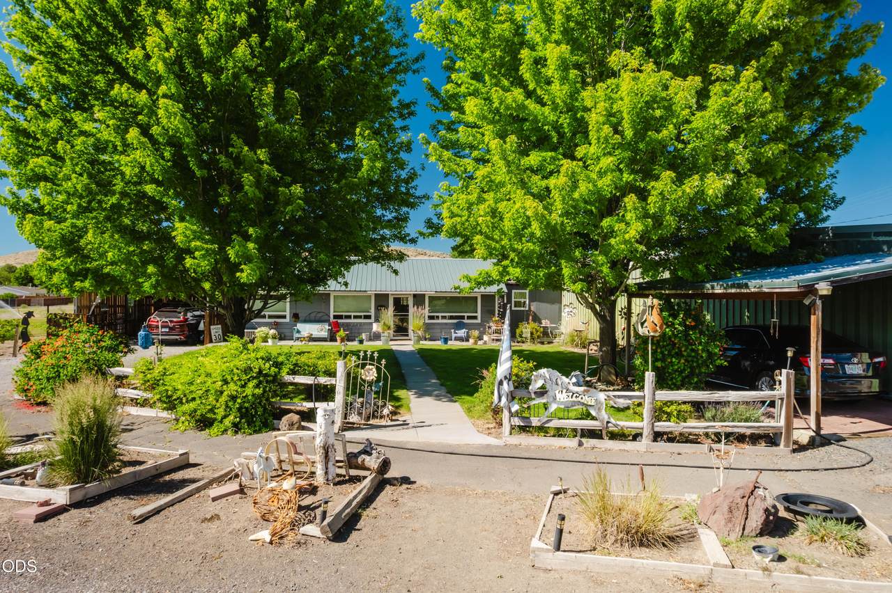 3203 Old Midland Road - Photo 1