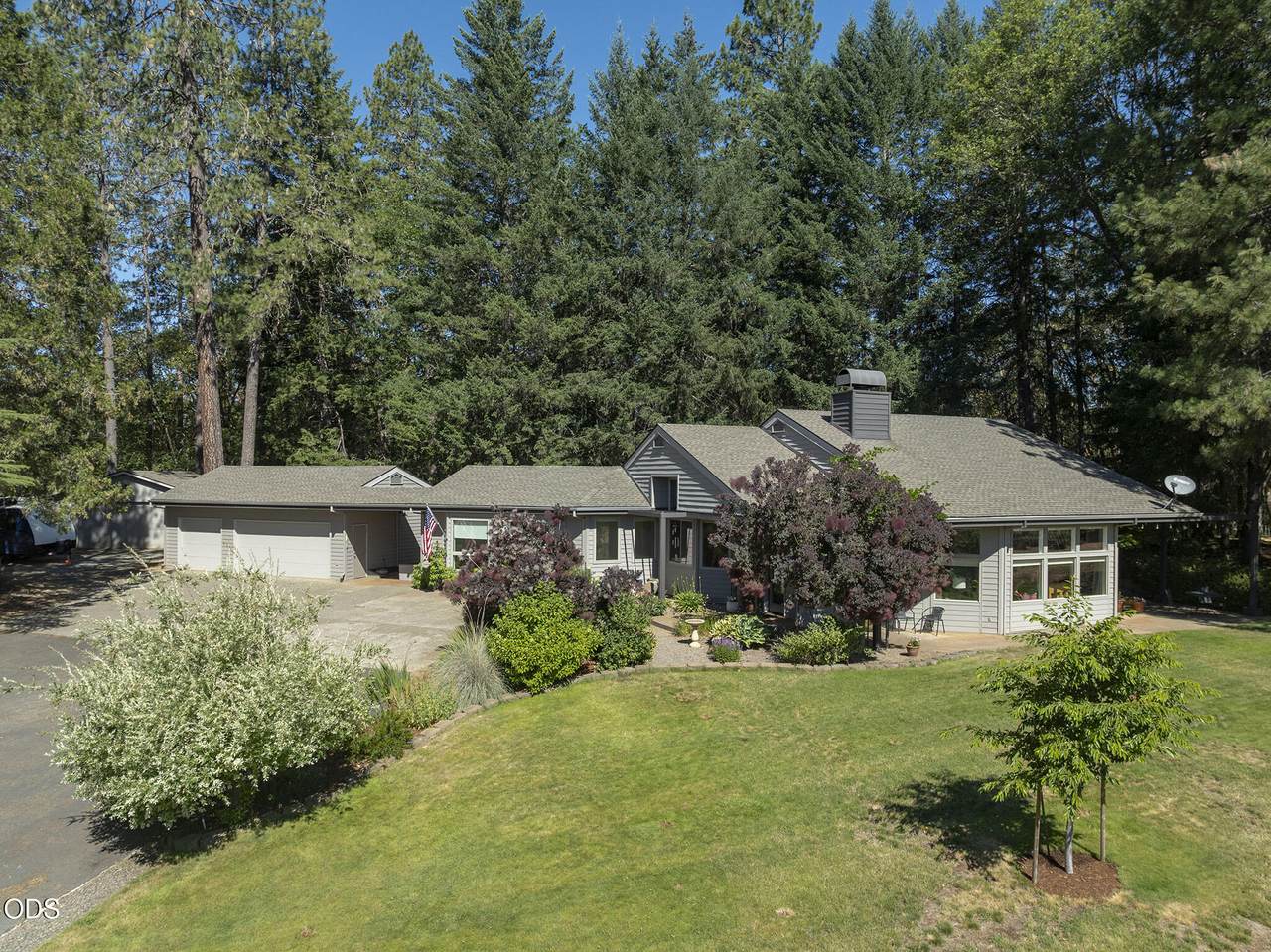 622 Wildflower Drive - Photo 1