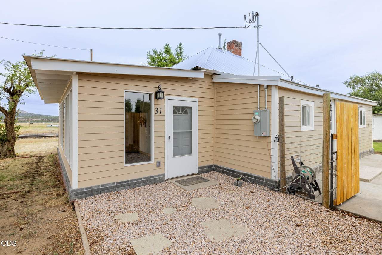 31 3rd Street - Photo 1
