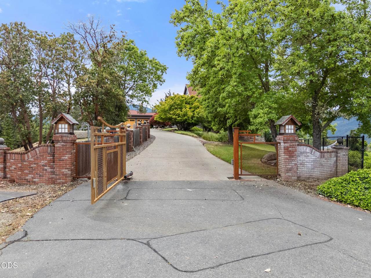 928 Woodside Street - Photo 1