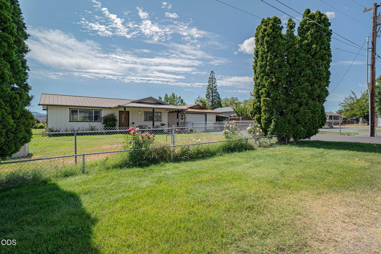 6181 Thistle Lane - Photo 1