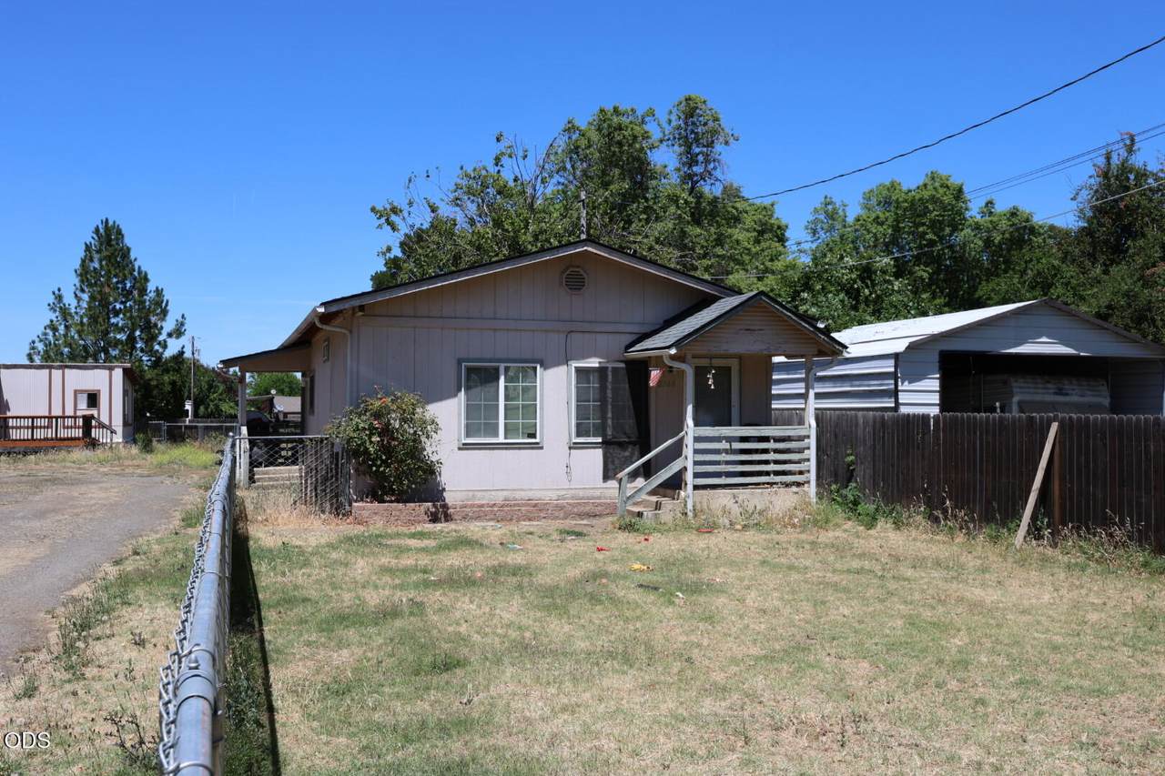 2370 Sunset Court - Photo 1