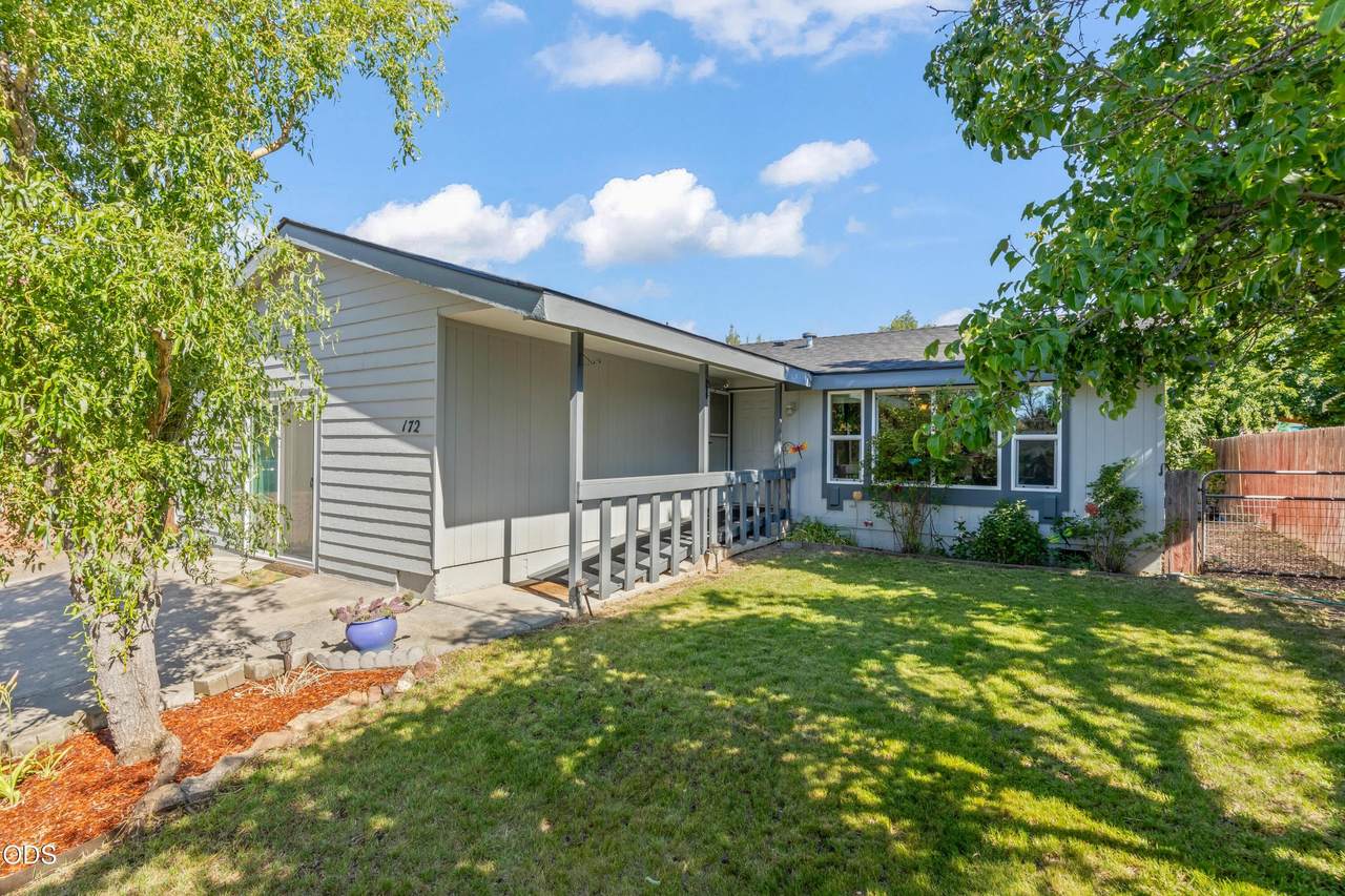 172 Tracie Street - Photo 1