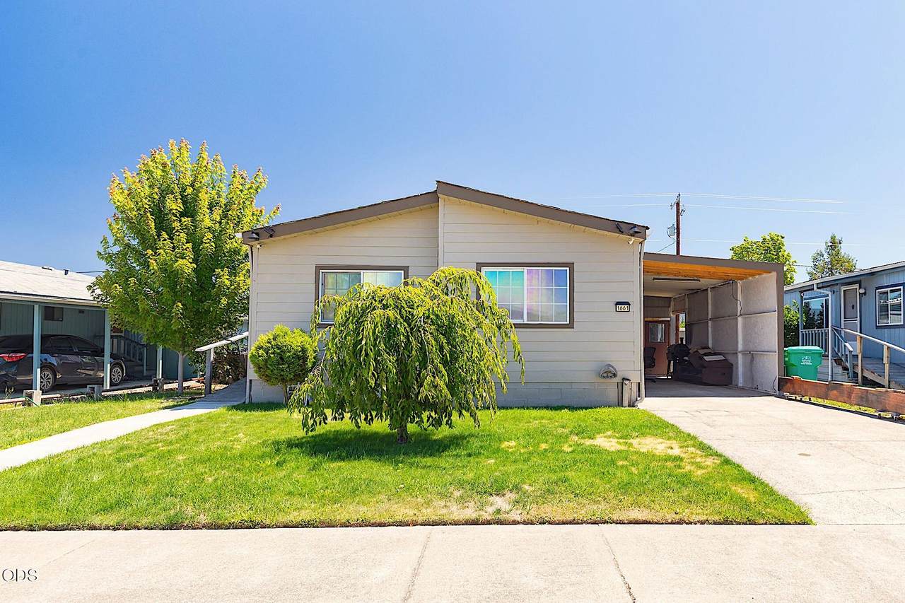 1661 Darin Drive - Photo 1