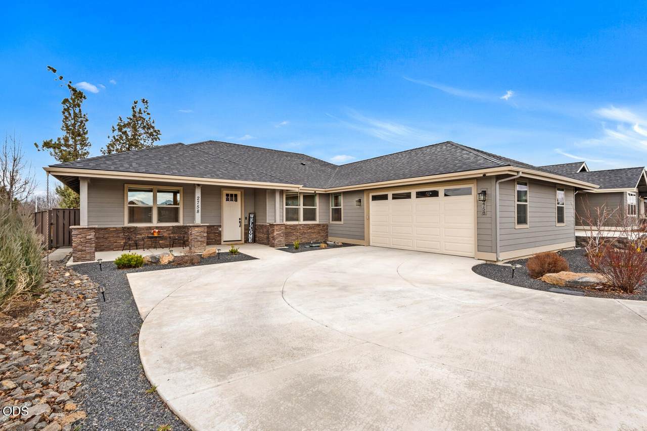 2758 23rd Loop - Photo 1