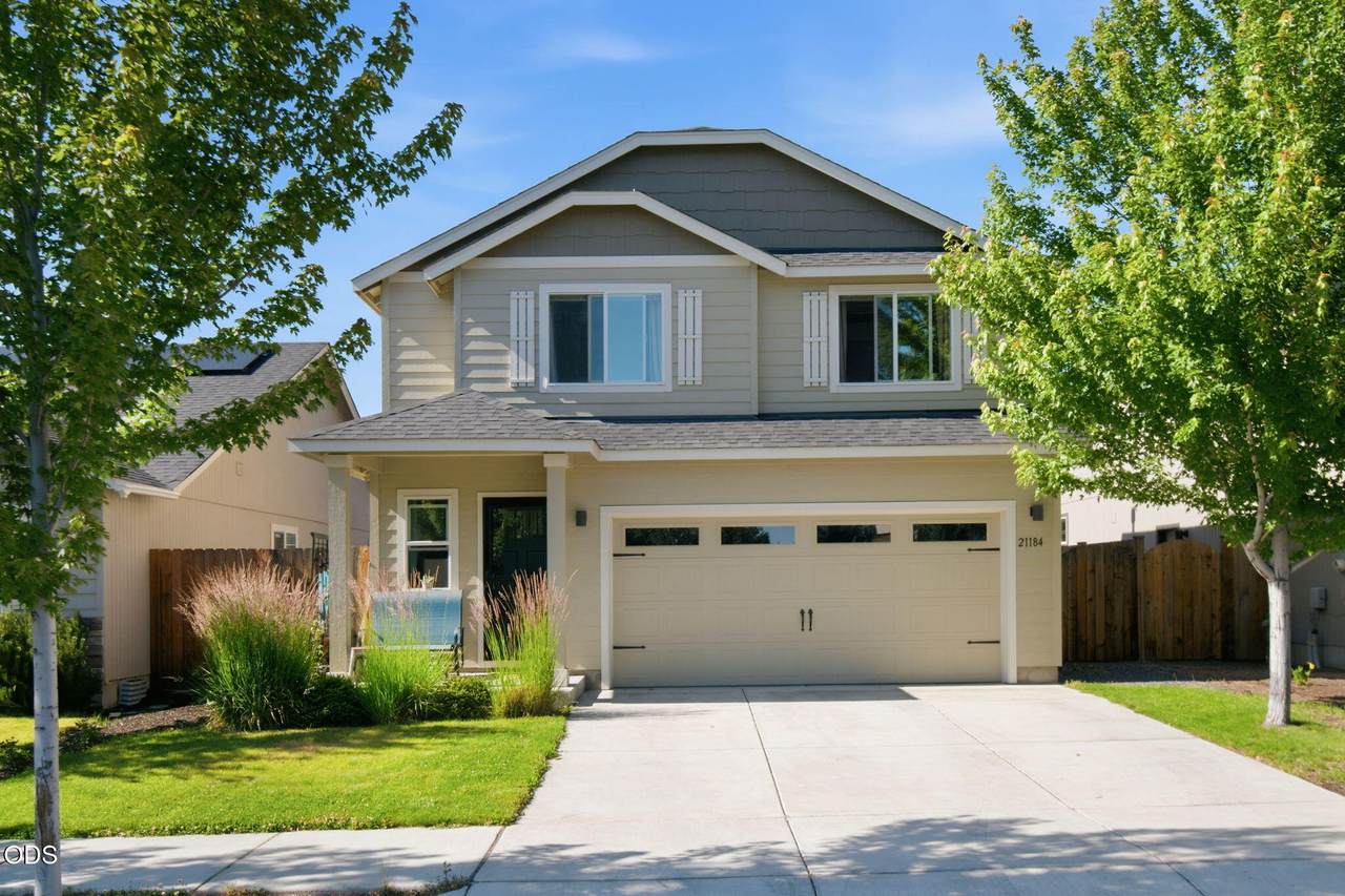 21184 Darnel Avenue - Photo 1
