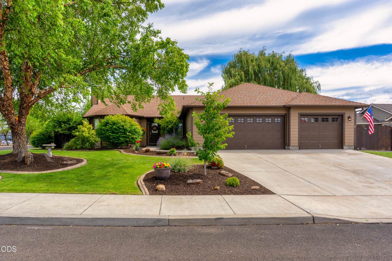 1922 Wildflower Place - Photo 1