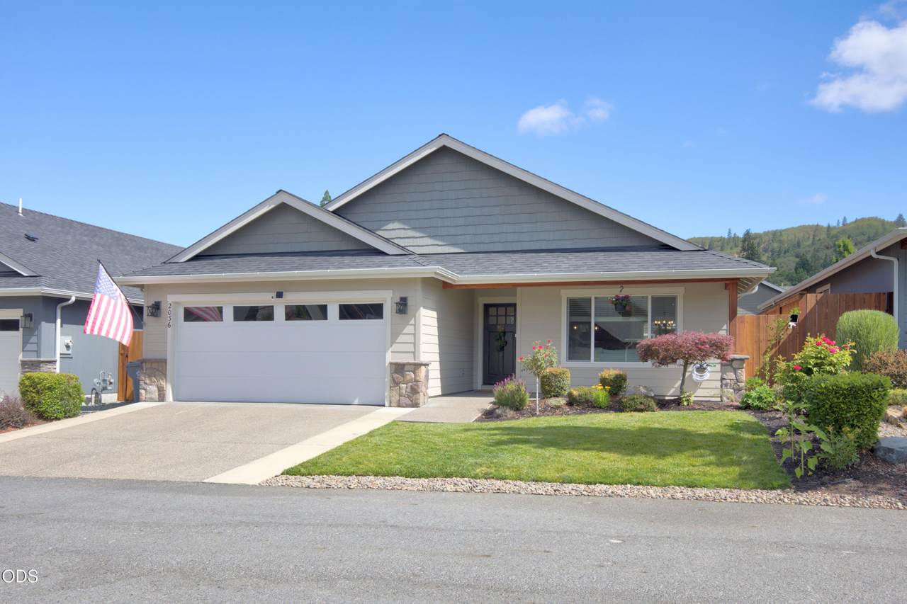 2036 Truman Way - Photo 1