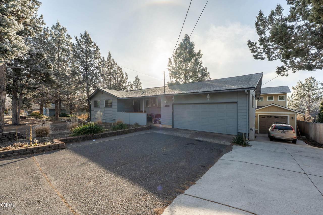 1409 Portland Avenue - Photo 1