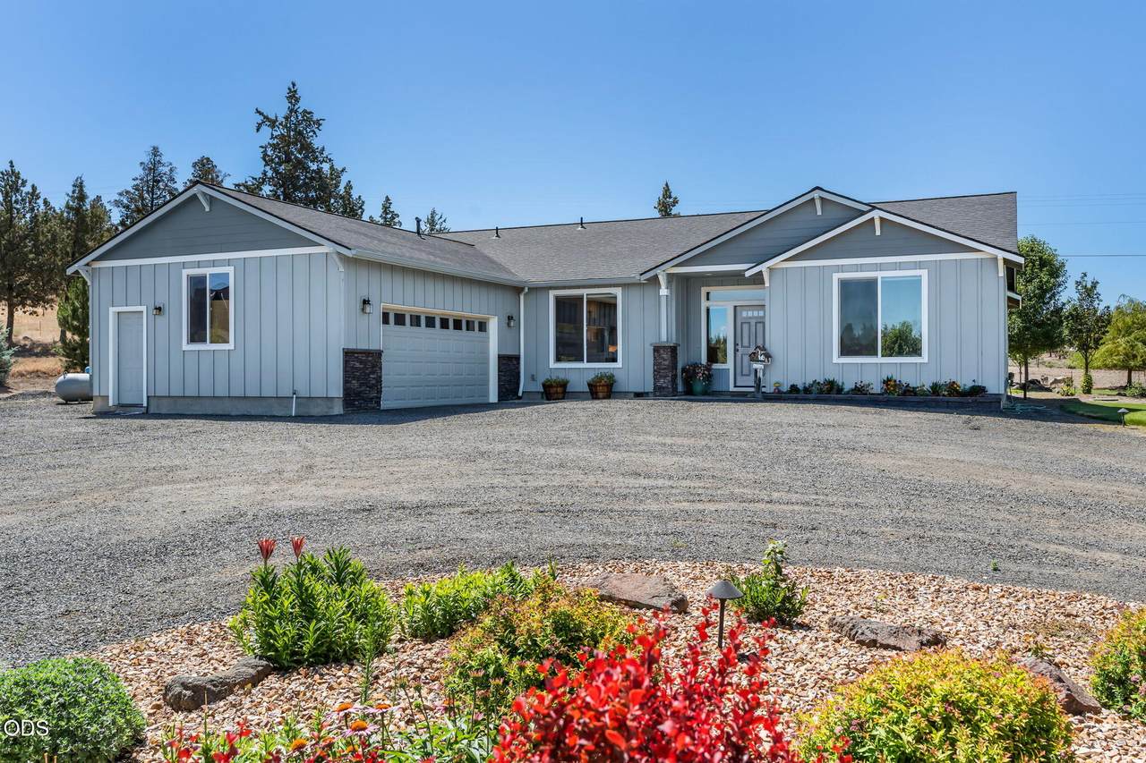 4137 39th Drive - Photo 1
