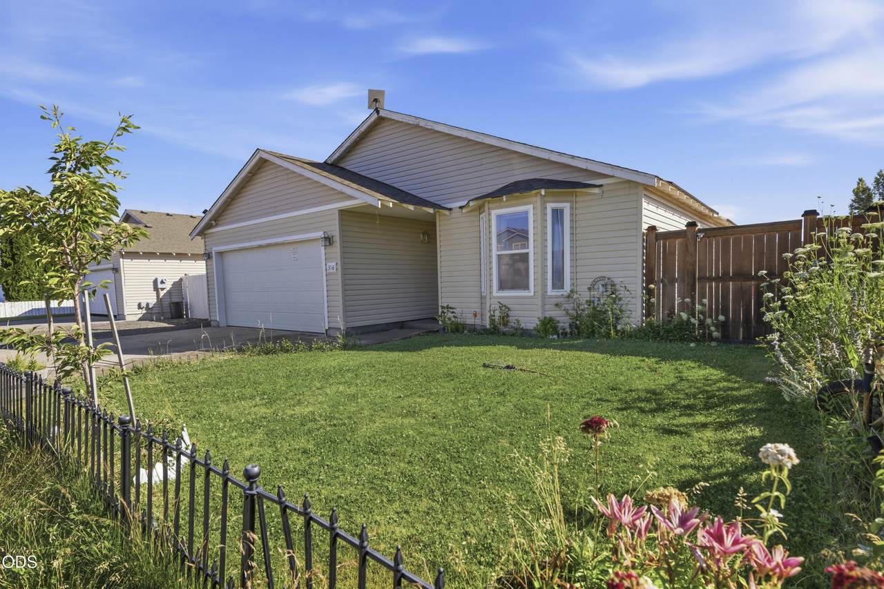 316 Center Ridge Drive - Photo 1