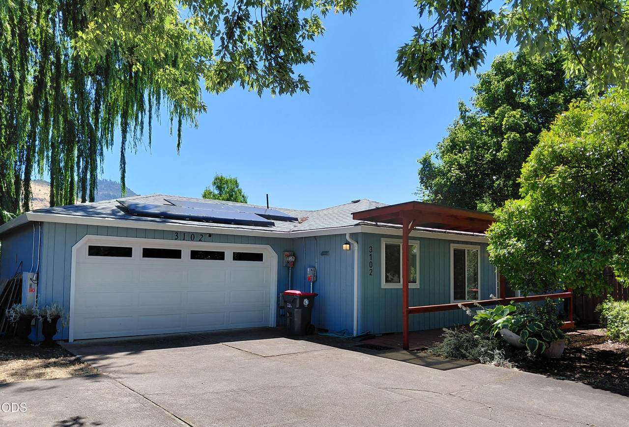 3102 Cody Street - Photo 1