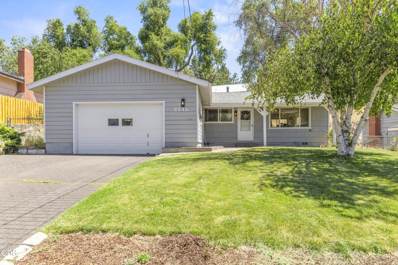 2345 California Avenue - Photo 1