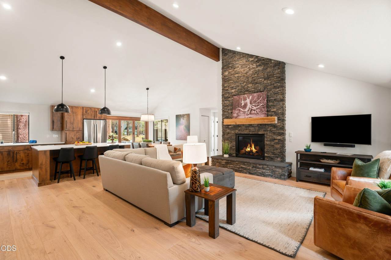 57448 Quartz Mountain Lane - Photo 1