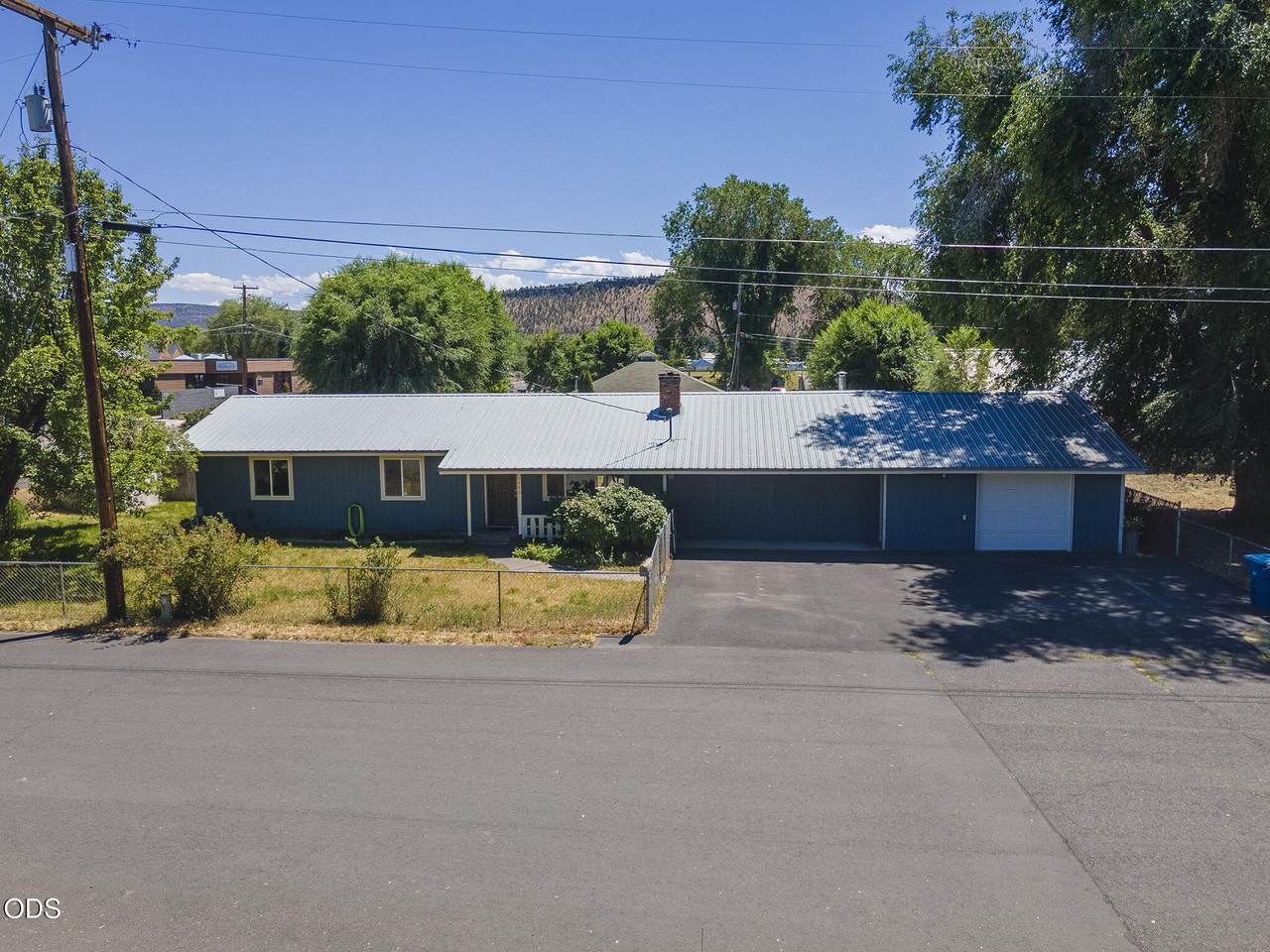 1670 Mountain View Drive - Photo 1