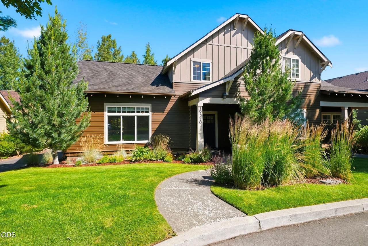 19358 Laurelhurst Way - Photo 1