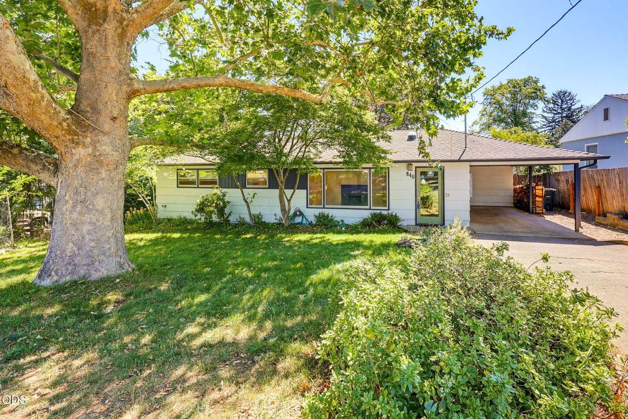 840 Harmony Lane - Photo 1