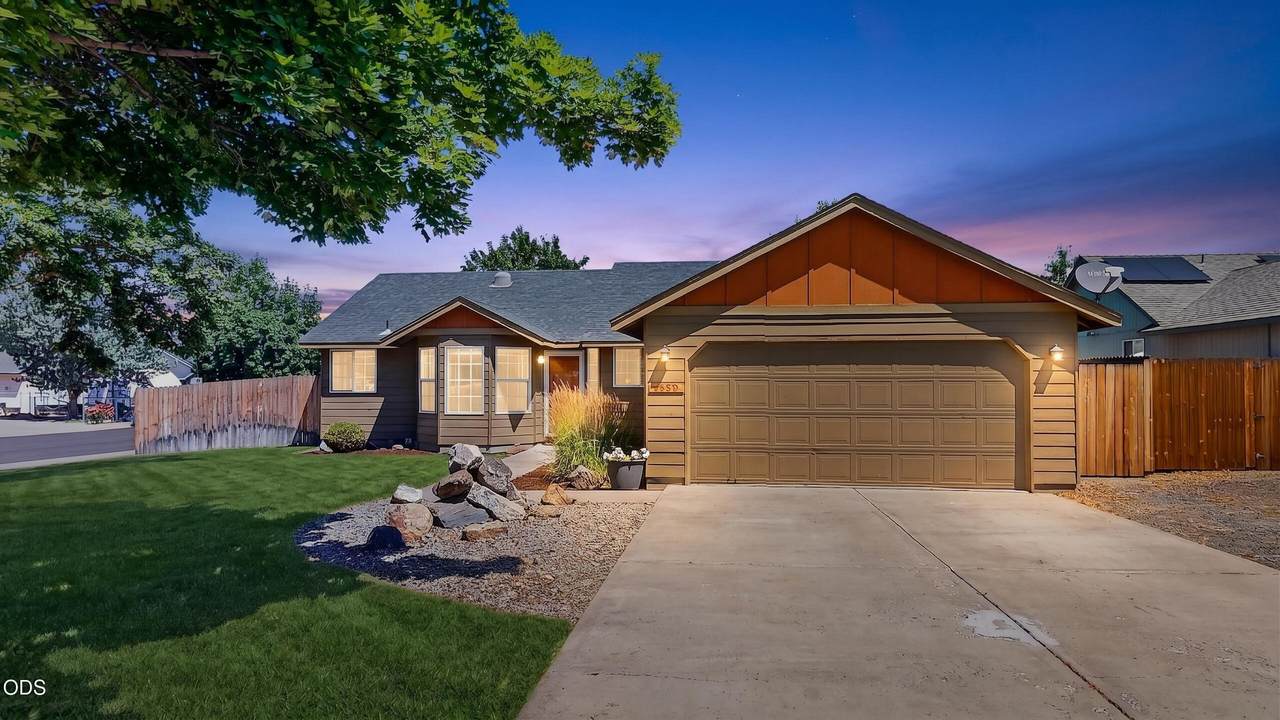 2939 Reindeer Avenue - Photo 1