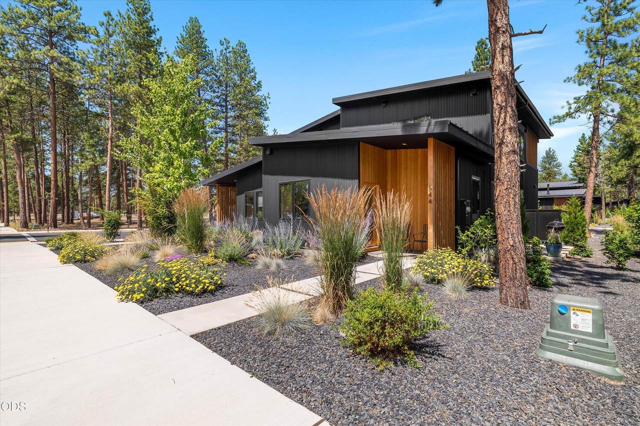 544 Sisters Park Drive - Photo 1