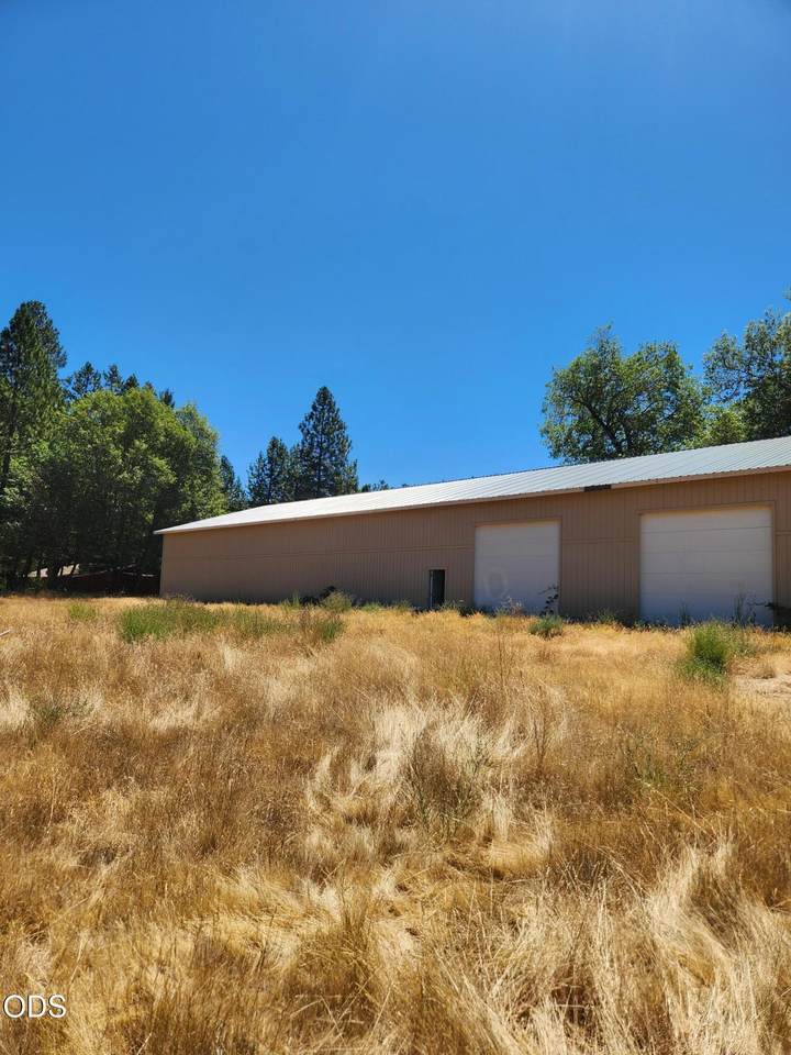640 Lakeshore Drive - Photo 1