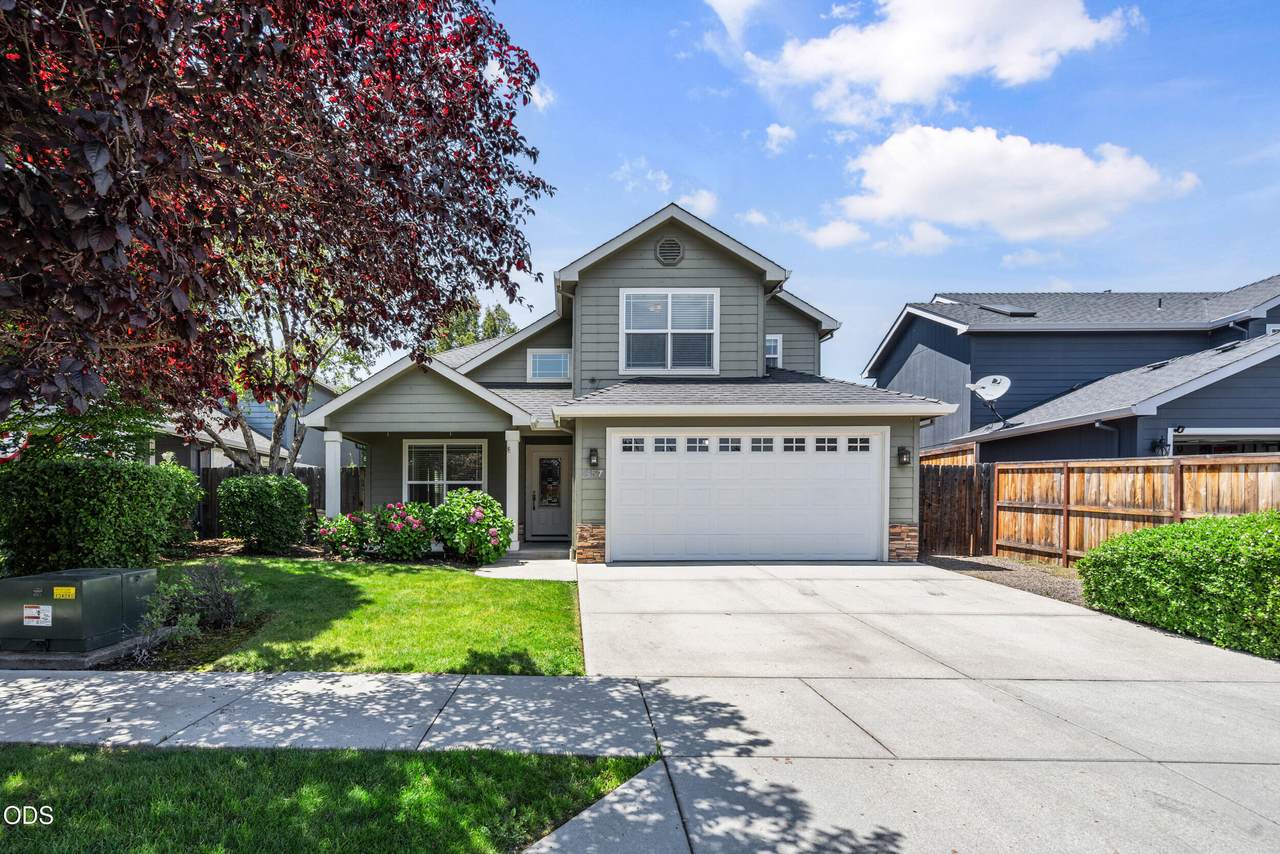 657 Spring Valley Drive - Photo 1