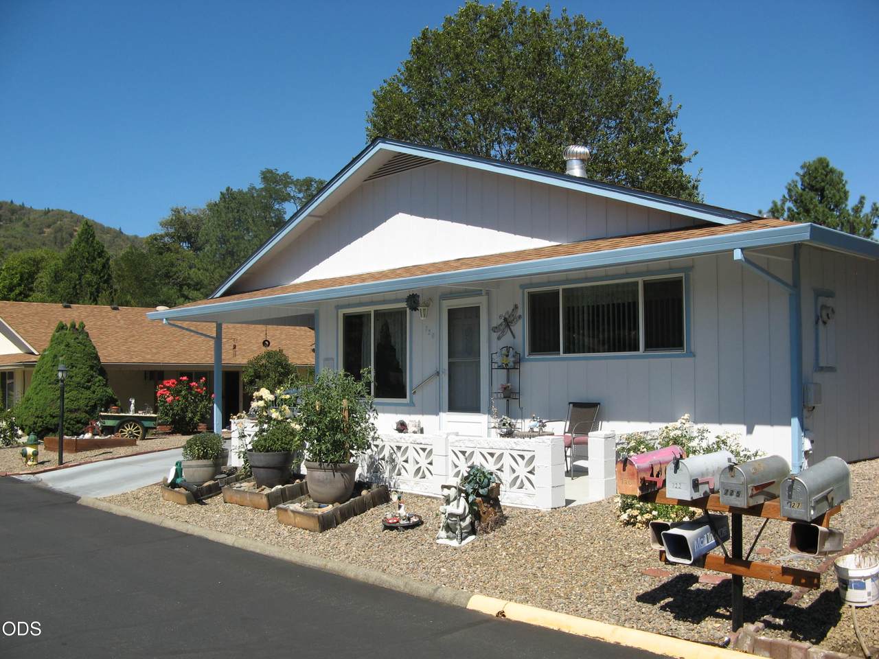 720 Brookside Circle - Photo 1