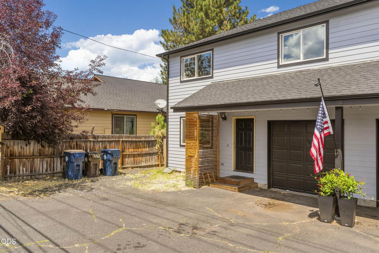 740 Cascade Avenue - Photo 1