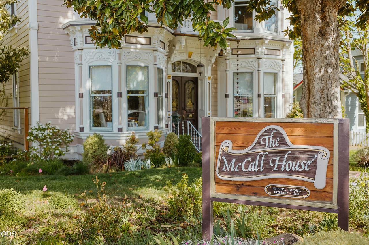 153 Oak Street - Photo 1