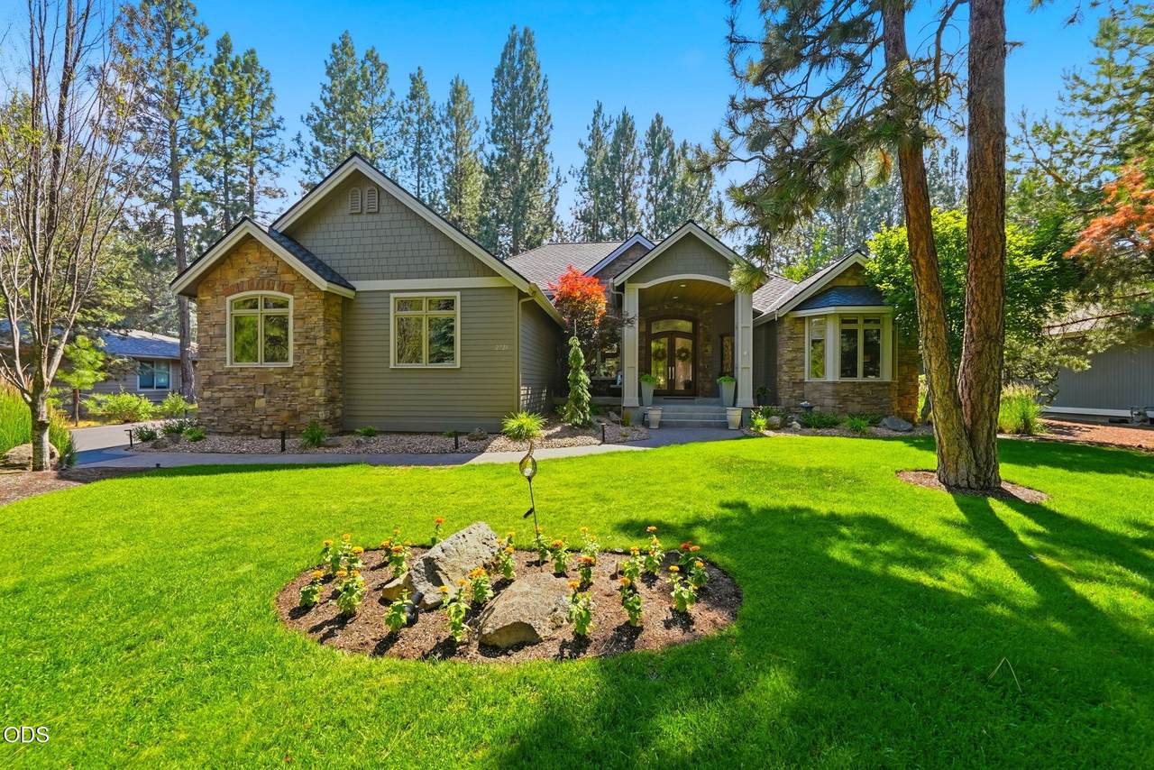2721 Champion Circle - Photo 1