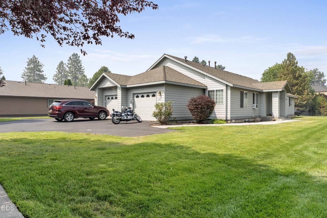 689 Savannah Drive - Photo 1