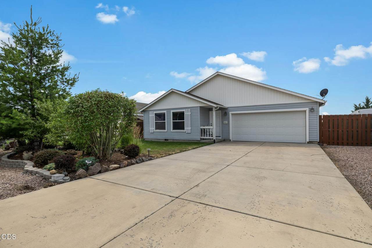 317 Center Ridge Drive - Photo 1