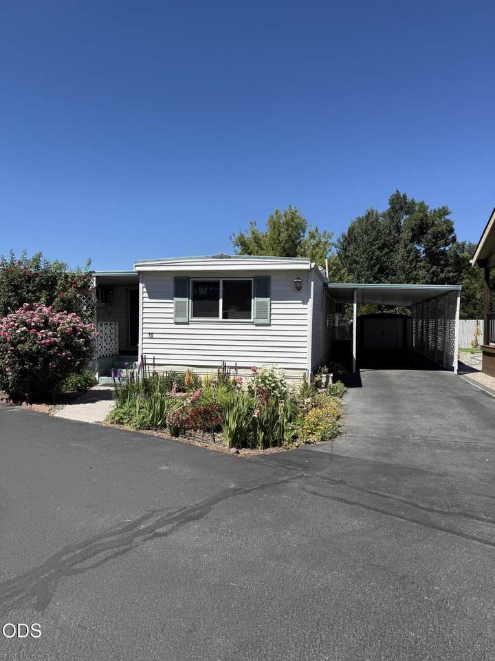 3500 Summers Lane - Photo 1