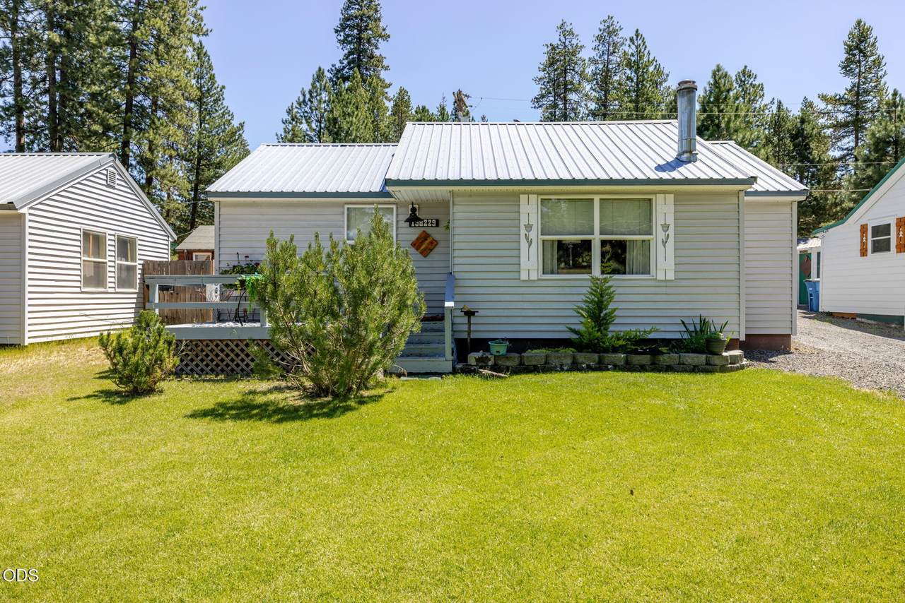 138229 Hillcrest Street - Photo 1
