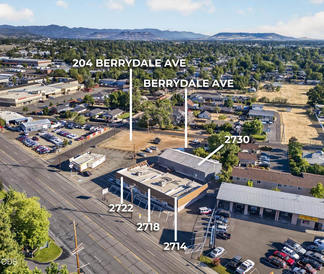 2714 Pacific Highway - Photo 1