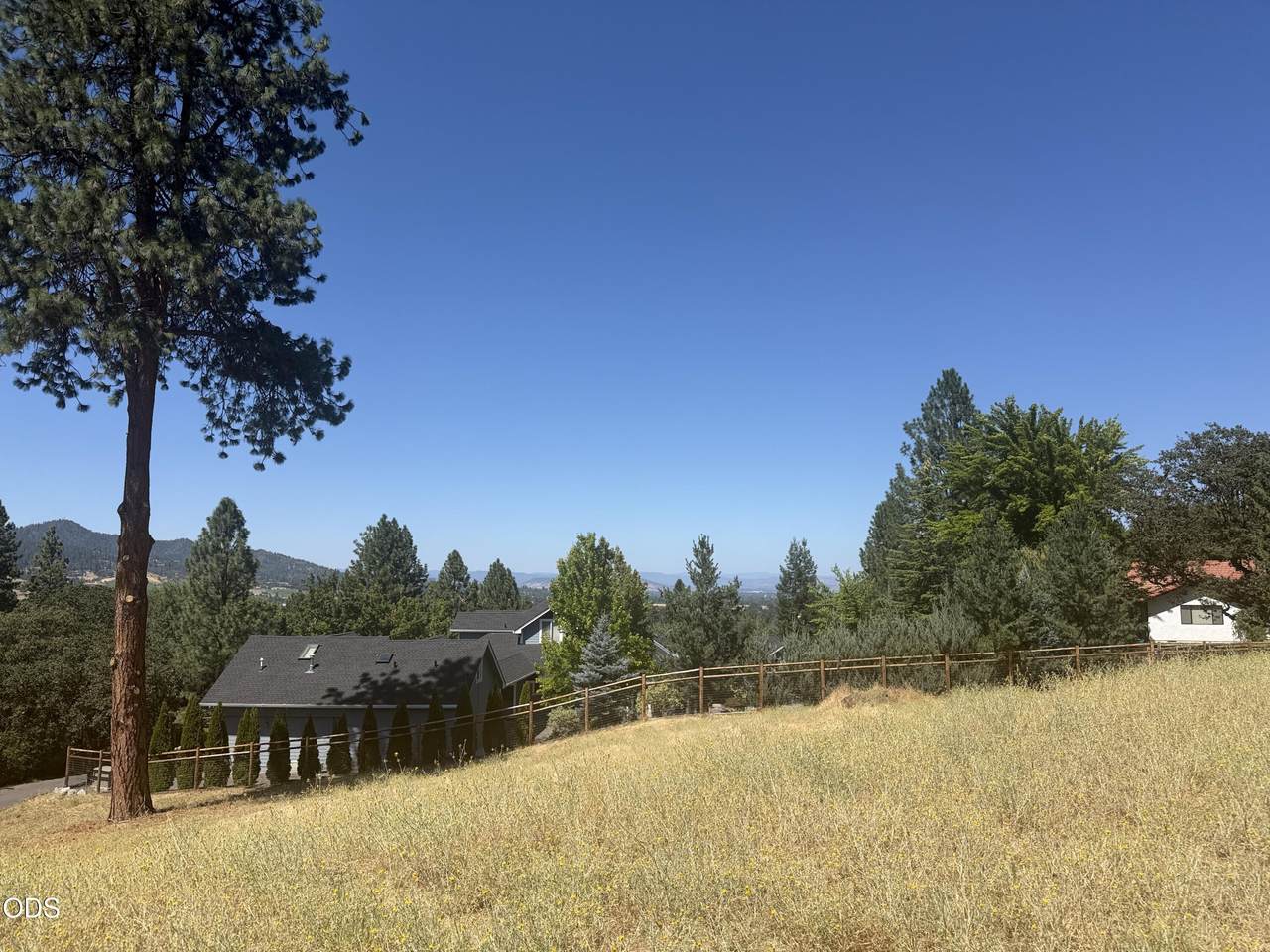 https://bt-photos.global.ssl.fastly.net/coar/1280_boomver_1_220226049-2.jpg