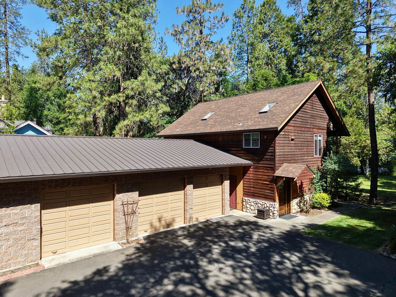 223 Indian Creek Lane - Photo 1