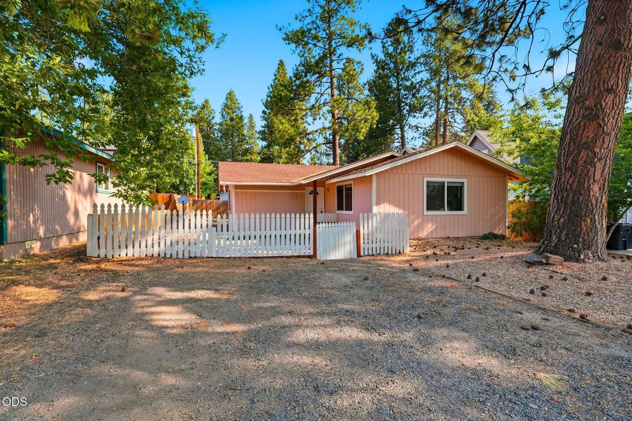 1454 Fresno Avenue - Photo 1