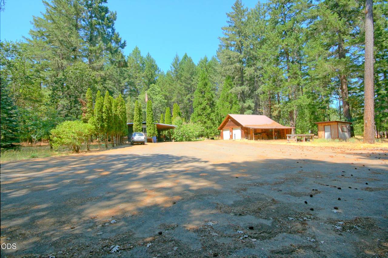 1820 Powell Creek Road - Photo 1