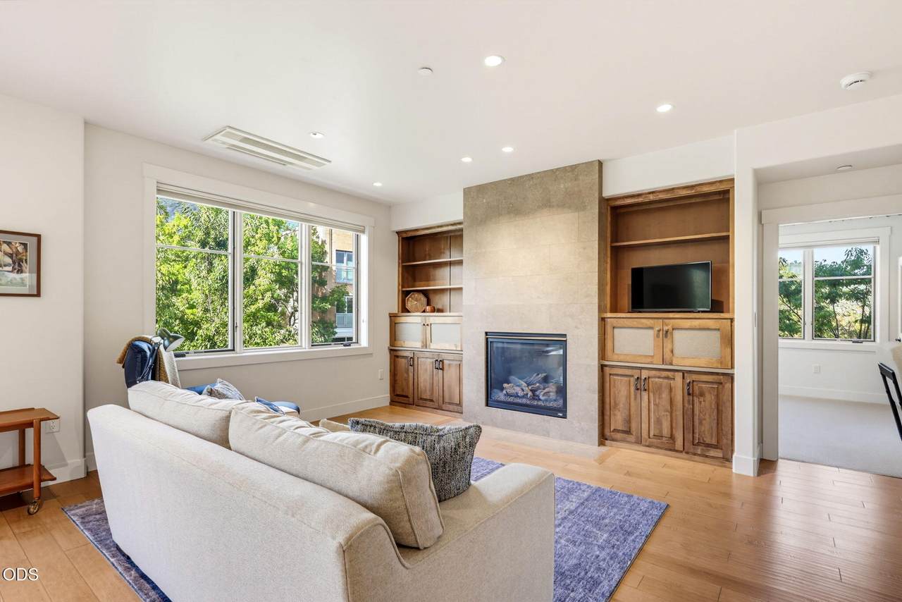 175 Lithia Way - Photo 1