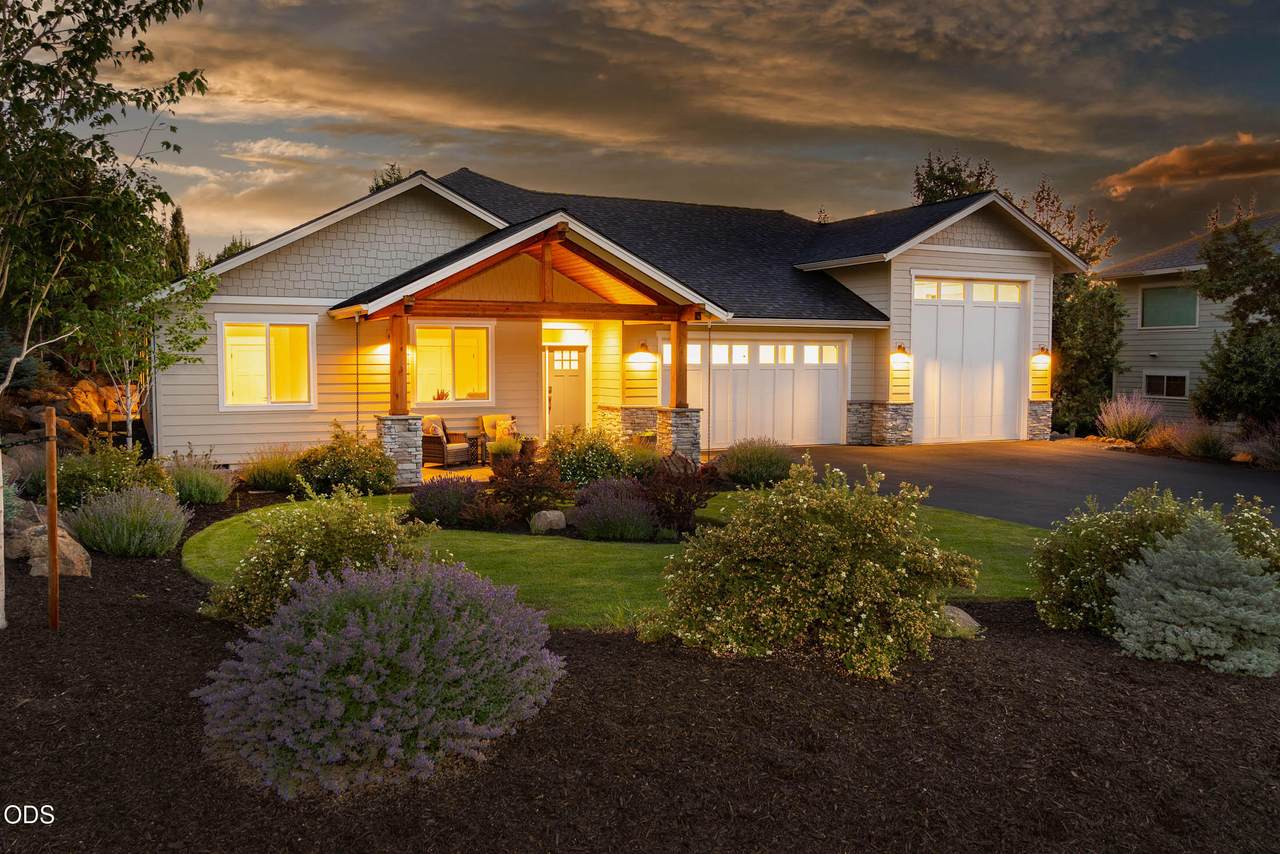 1385 Spring Ridge Court - Photo 1