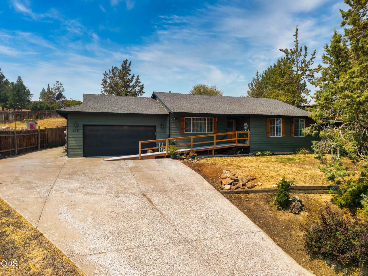 709 Lorraine Drive - Photo 1