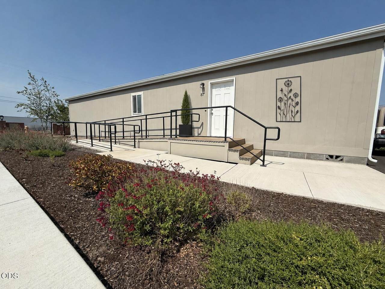 460 Arnos Street - Photo 1