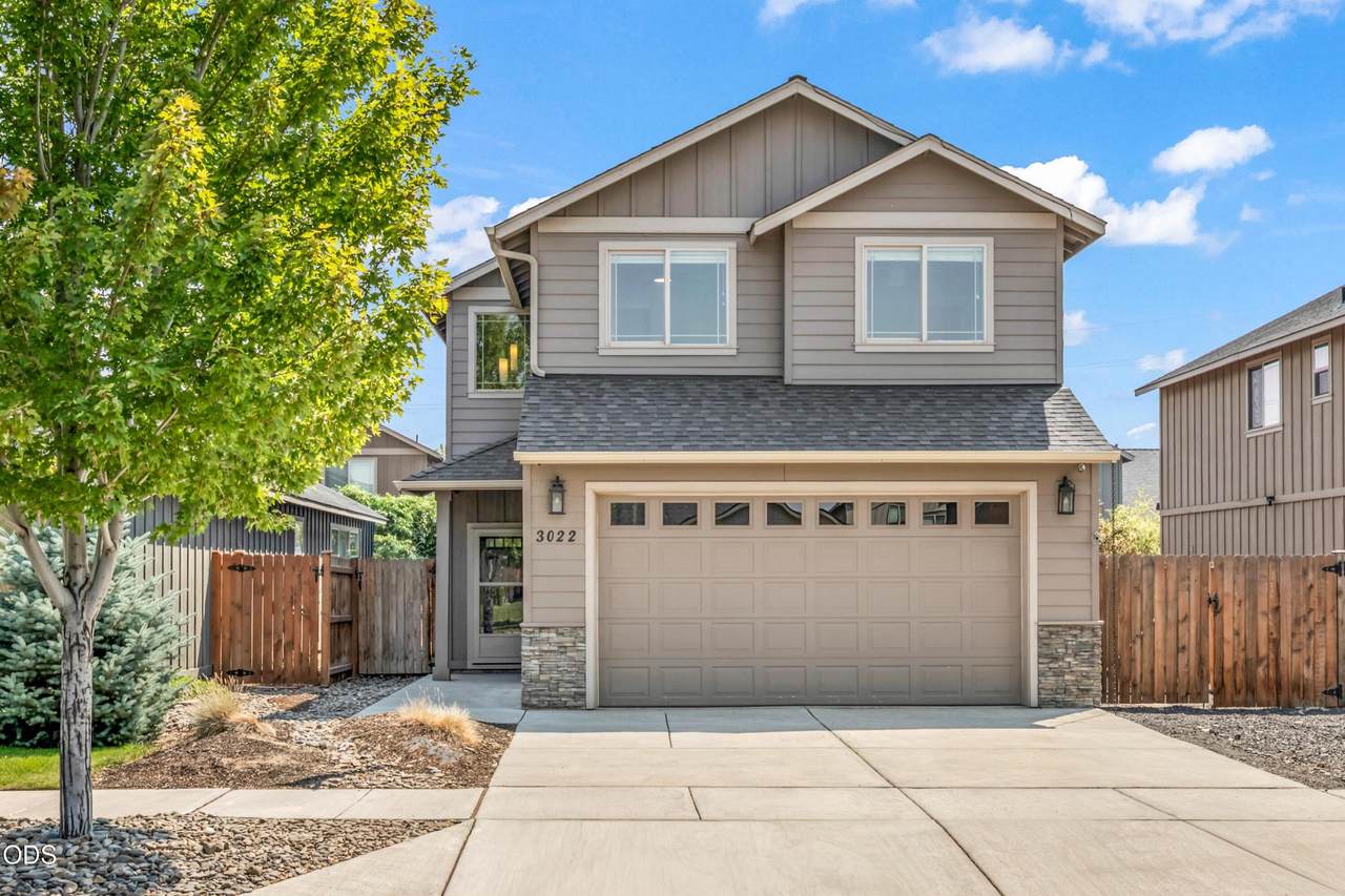 3022 Boxelder Avenue - Photo 1