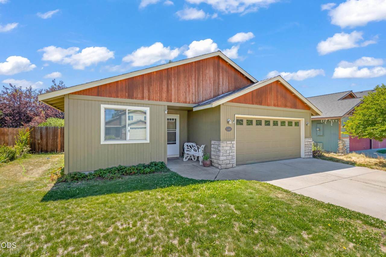 16465 Riley Drive - Photo 1