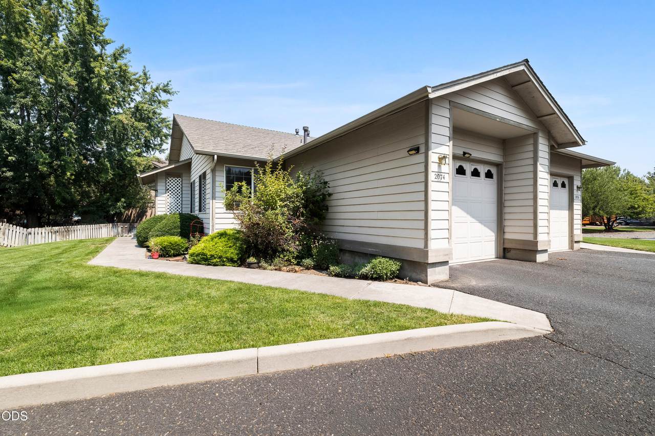 2074 Chanel Court - Photo 1