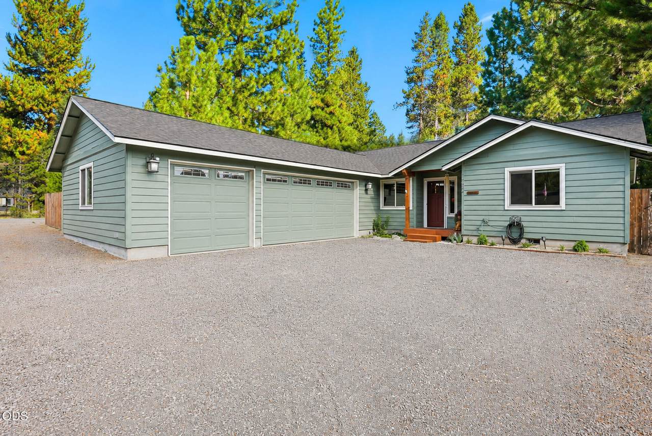 17024 Kingsburg Road - Photo 1