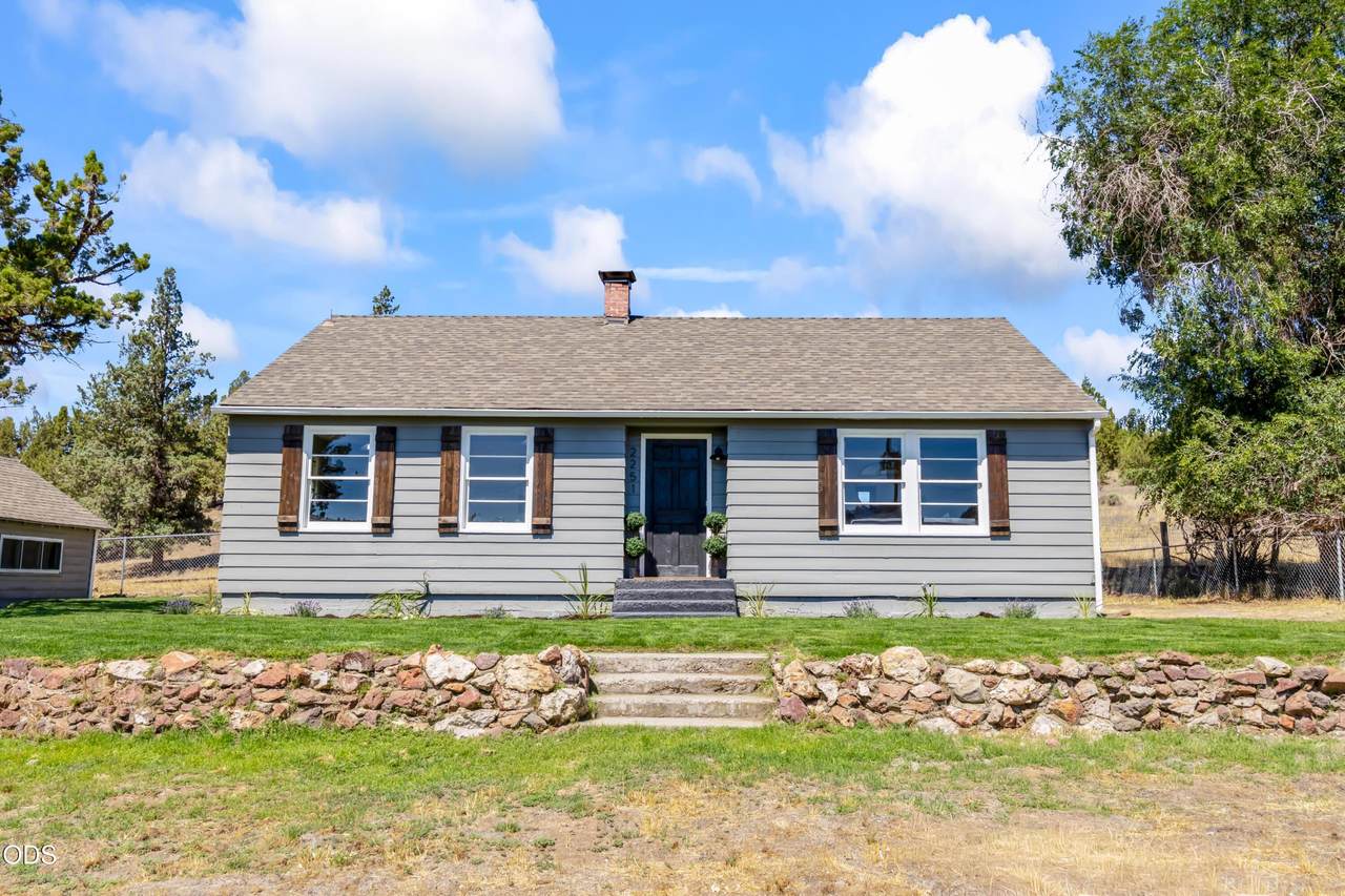 2251 Laughlin Road - Photo 1