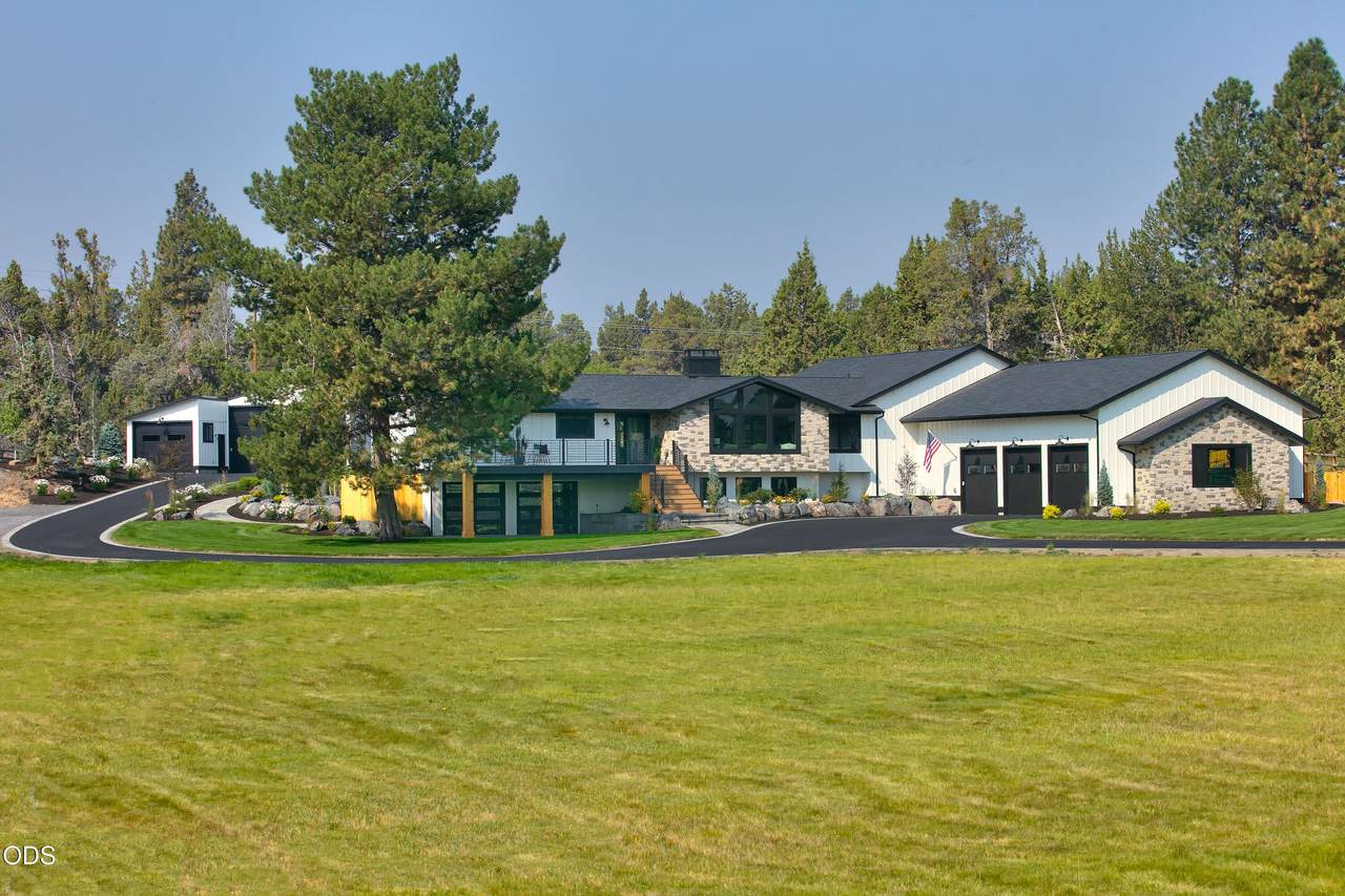 62215 Byram Court - Photo 1