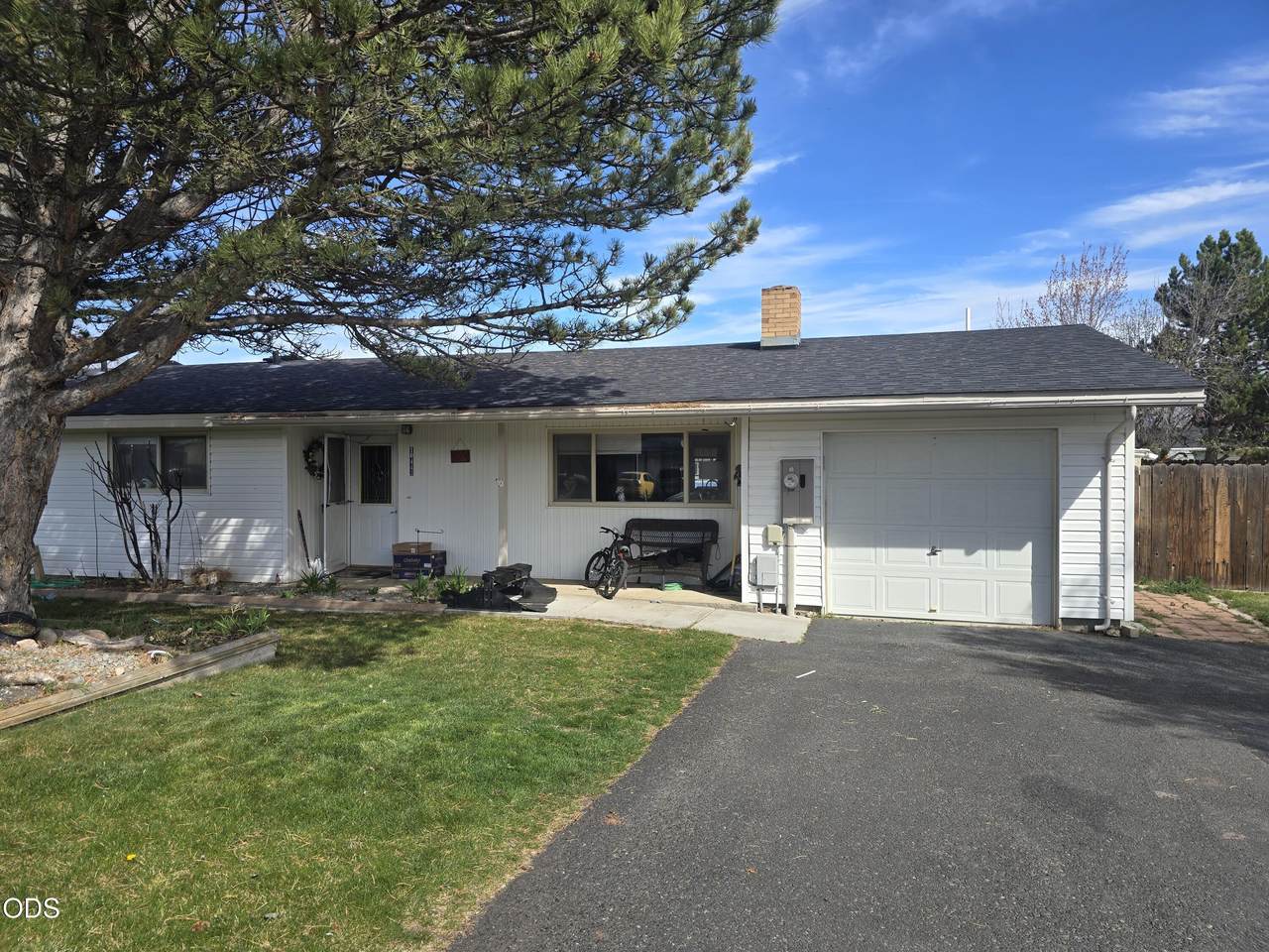 10443 Wright Avenue - Photo 1